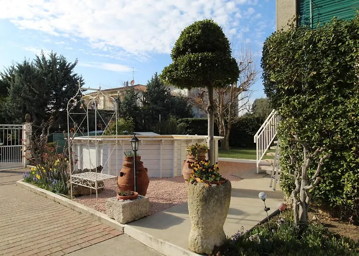 Le Fate Dimora Di Charme Con Piscina 度假居 拉齐塞